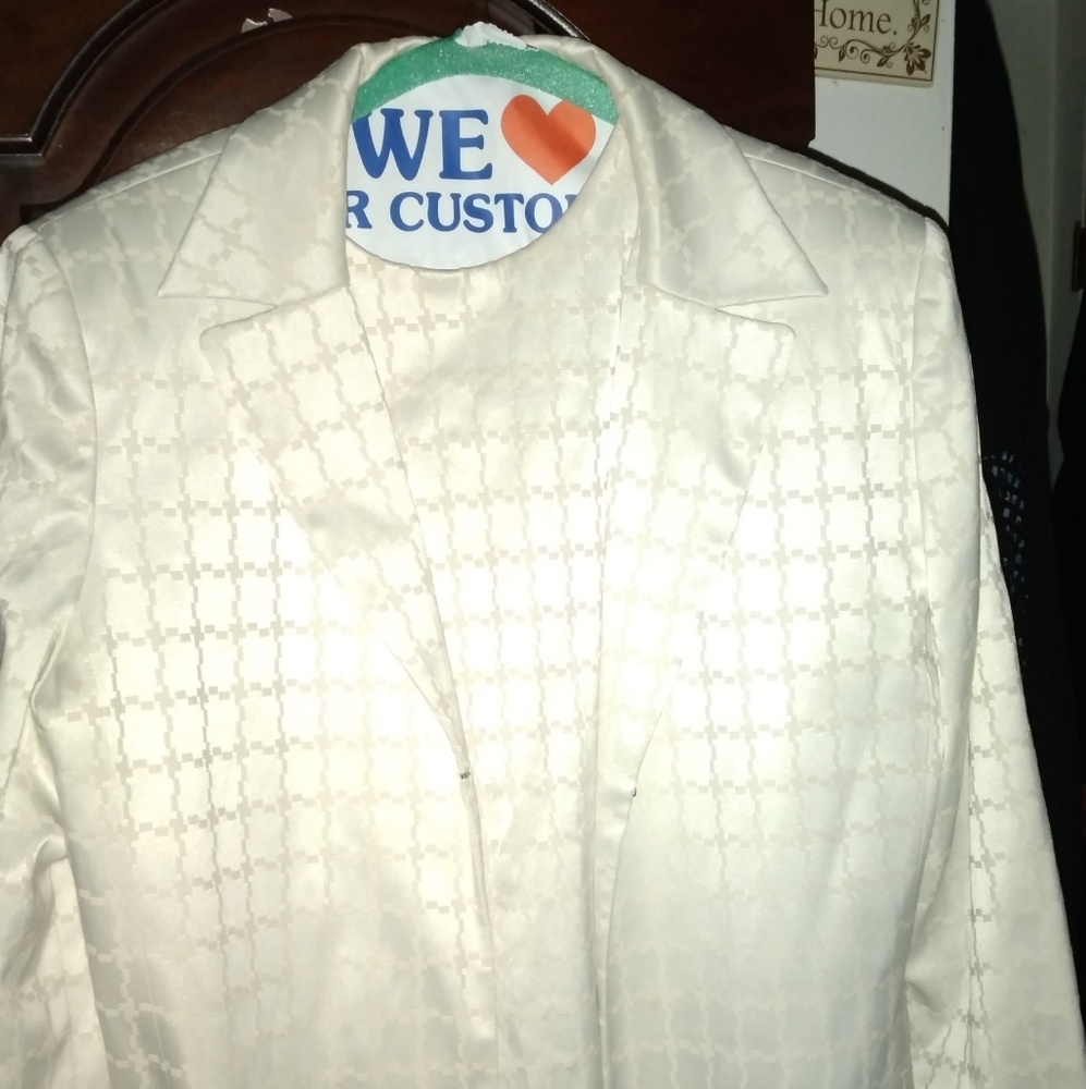 Ivory checkered long jacket suit